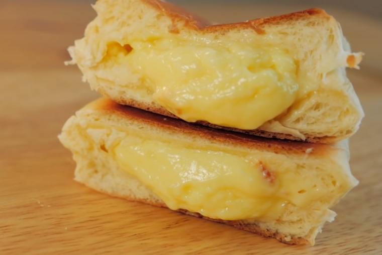 Cách làm bánh mì bơ sữa bằng chảo